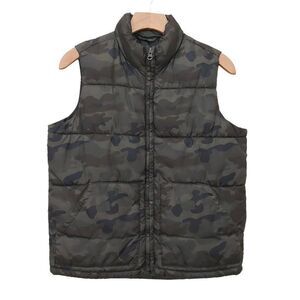 Old Navy Camo Puffer Vest Boys Large 10-12 Green Full Zip Insulated Warm